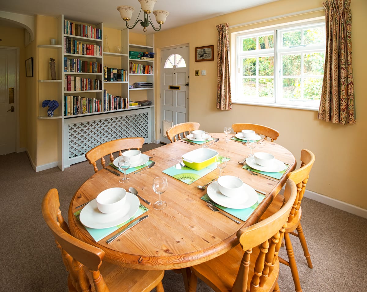 Dining area seating up to six guests at Apple Cottage, a Dorset holiday cottage